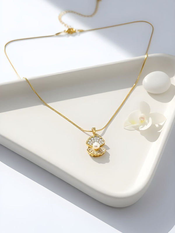 Radiant Oyster Pearl & CZ Pendant Chain Necklace