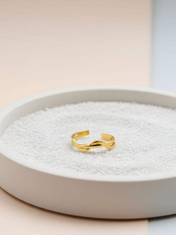 Subtle Swirl Knot Ring Free Size 18k Gold