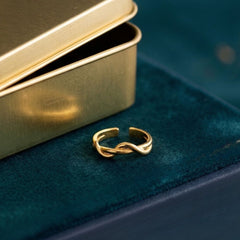 Subtle Swirl Knot Ring Free Size 18k Gold